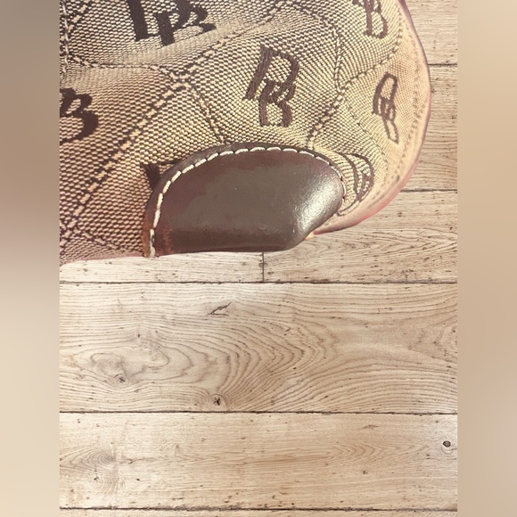 Dooney&Bourke signature monogrammed satchel. - Picture 7 of 13